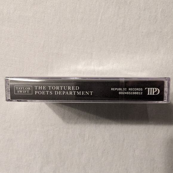 Taylor Swift The Tortured Poets Department Cassette Sealed TTPD The Black Dog - Picture 2 of 8